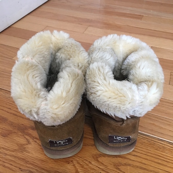 Womans Ugg 5825 Leather Slip-on Short Boots 6 W - Picture 5 of 7